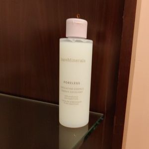 Bare minerals poreless exfoliating essence